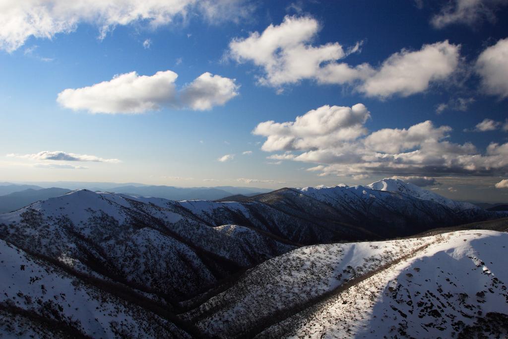 The Harrietville Snowline Hotel Екстериор снимка