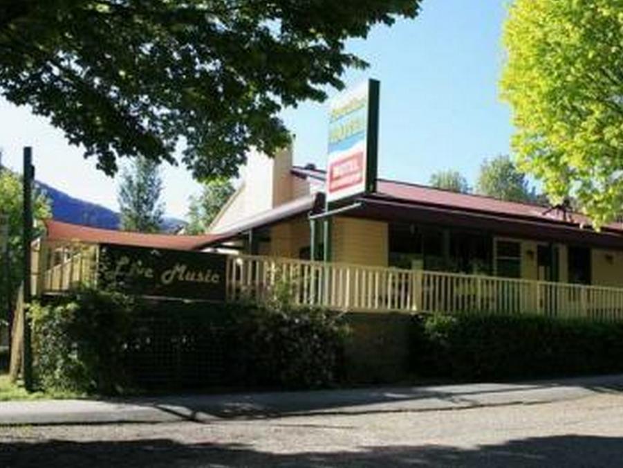 The Harrietville Snowline Hotel Екстериор снимка