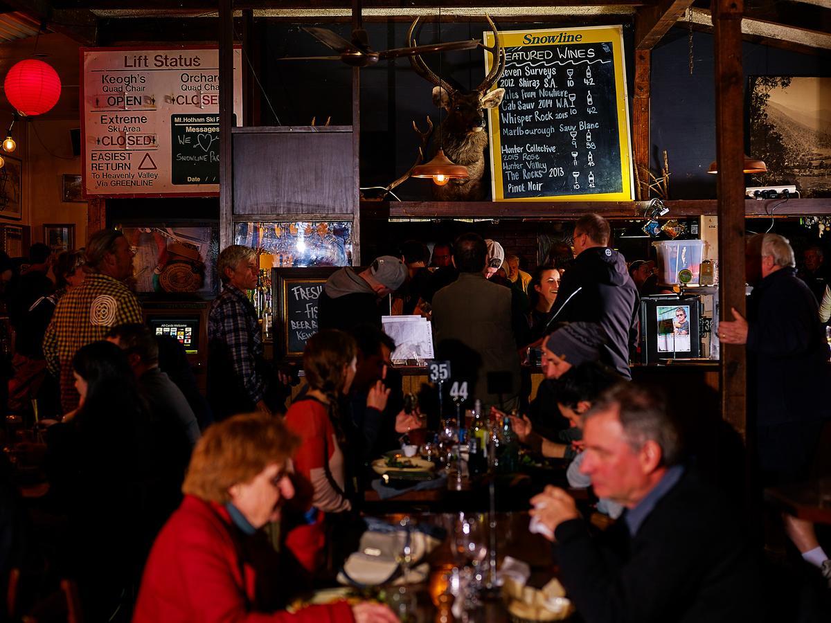 The Harrietville Snowline Hotel Екстериор снимка